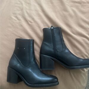 Black Leather Block Heel Ankle Boots - Women's